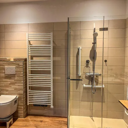 La Vallee D Anna 蒙斯特